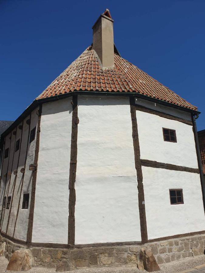 Goldstr.7 *